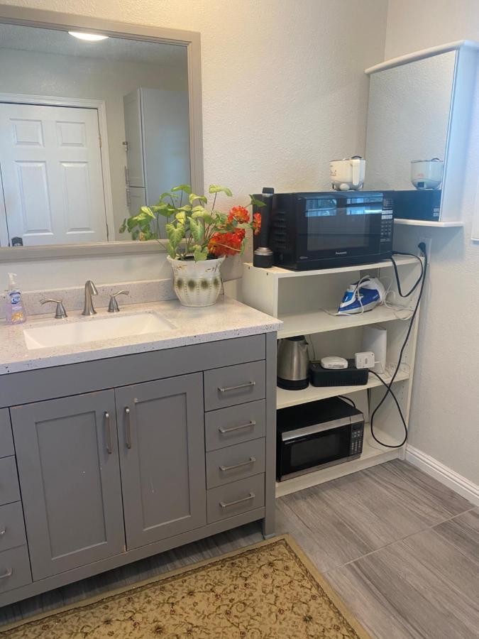 Private Room In Los Angeles With Ac, Strong Wifi, Smart Tv, Work Desk Near Sofi Stadium Esterno foto