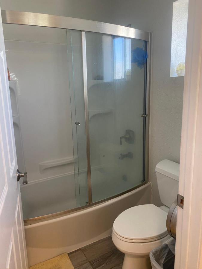 Private Room In Los Angeles With Ac, Strong Wifi, Smart Tv, Work Desk Near Sofi Stadium Esterno foto