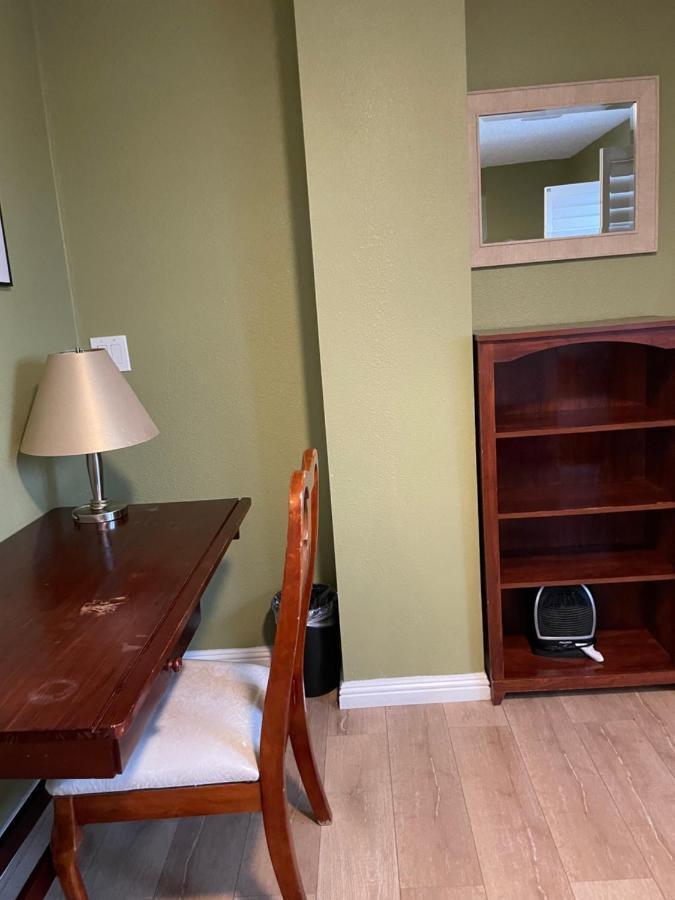 Private Room In Los Angeles With Ac, Strong Wifi, Smart Tv, Work Desk Near Sofi Stadium Esterno foto