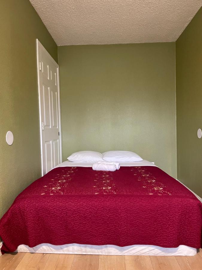 Private Room In Los Angeles With Ac, Strong Wifi, Smart Tv, Work Desk Near Sofi Stadium Esterno foto