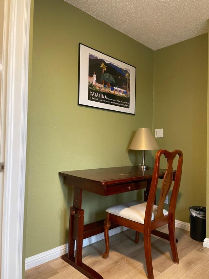 Private Room In Los Angeles With Ac, Strong Wifi, Smart Tv, Work Desk Near Sofi Stadium Esterno foto