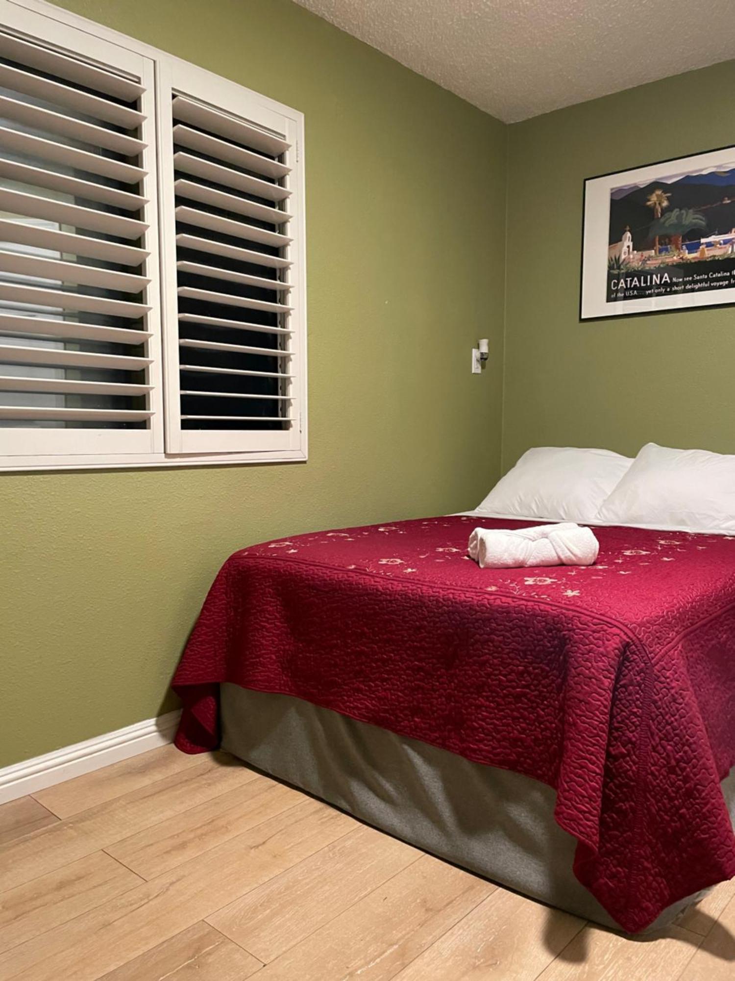 Private Room In Los Angeles With Ac, Strong Wifi, Smart Tv, Work Desk Near Sofi Stadium Esterno foto