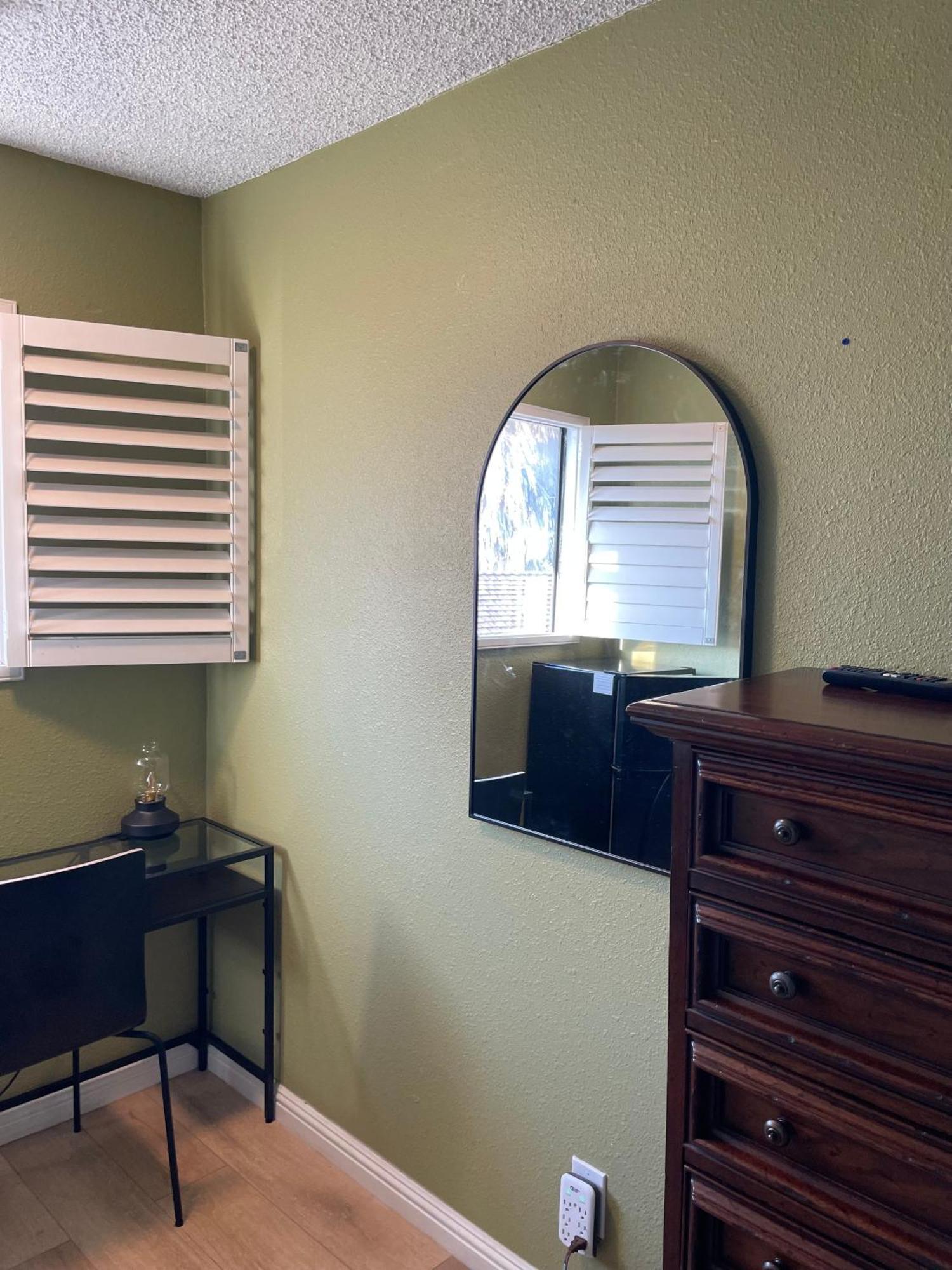 Private Room In Los Angeles With Ac, Strong Wifi, Smart Tv, Work Desk Near Sofi Stadium Esterno foto