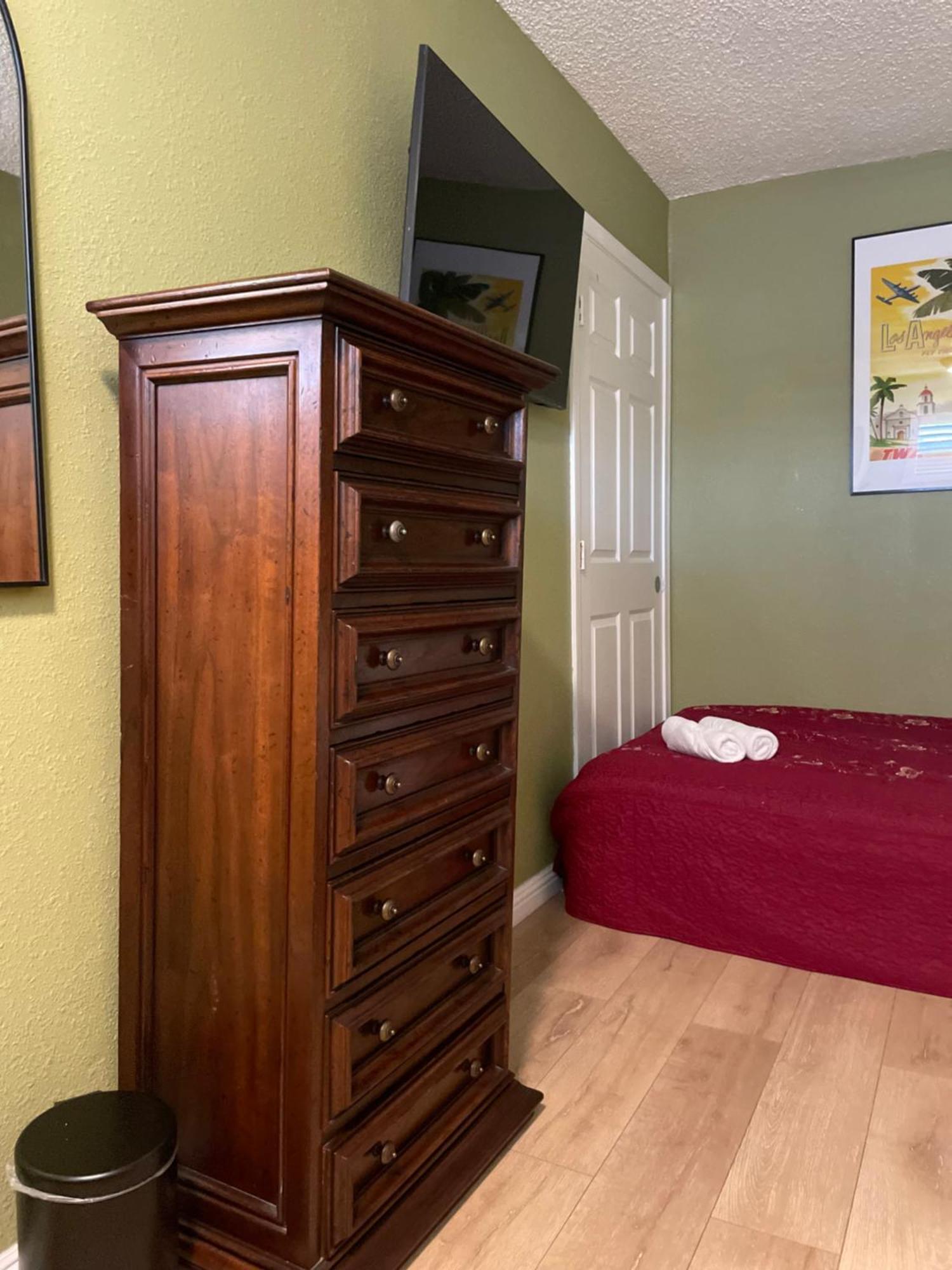 Private Room In Los Angeles With Ac, Strong Wifi, Smart Tv, Work Desk Near Sofi Stadium Esterno foto